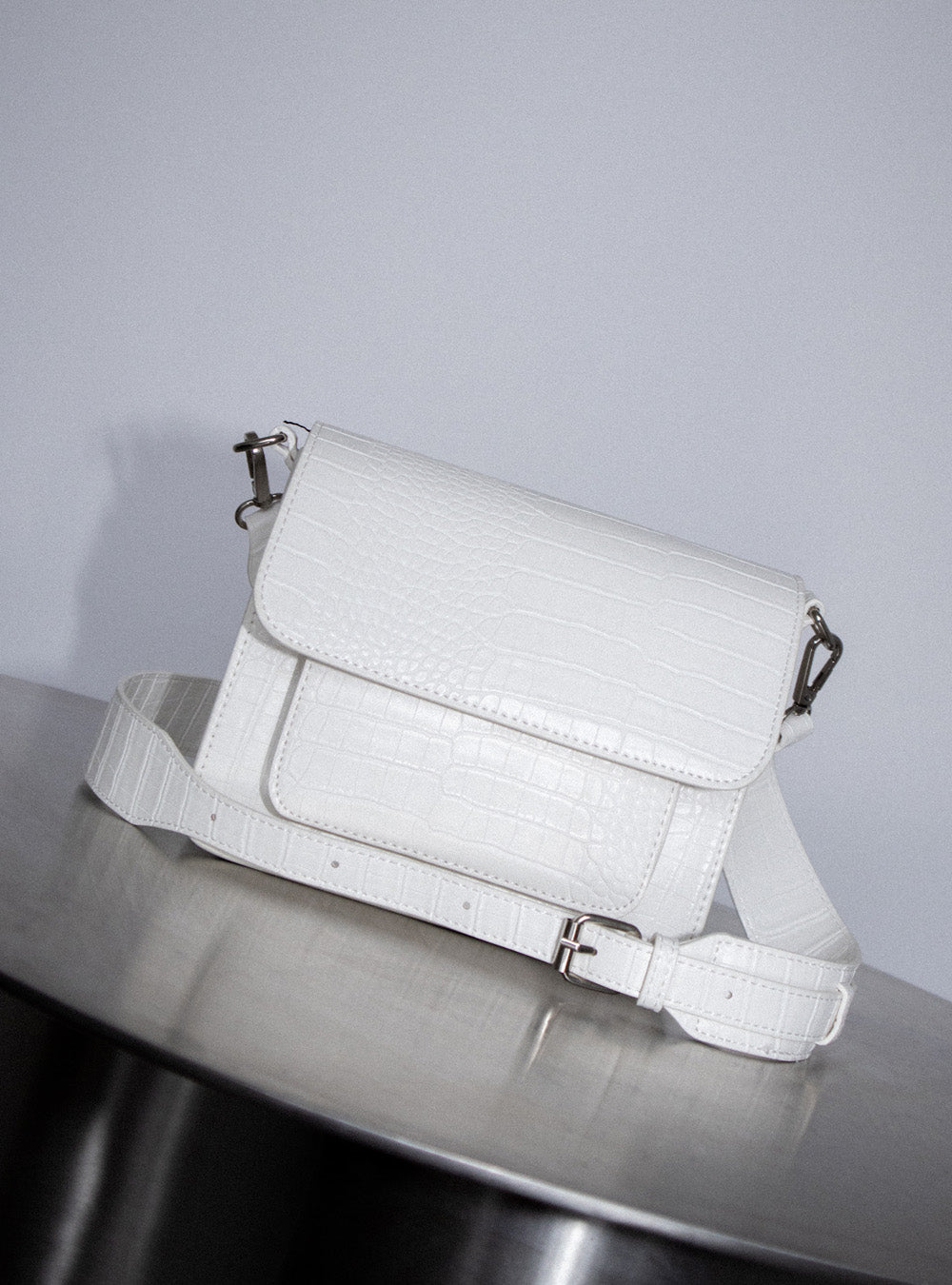 HVISK CAYMAN POCKET TRACE Crossbody 027 White